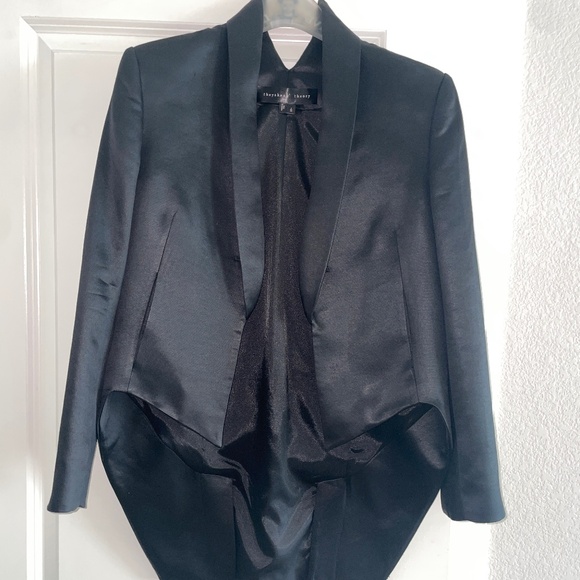 RARE! THEYSKENS’ THEORY Women Black Tailcoat Style Tuxedo Jacket Size 2/36 - Picture 16 of 16